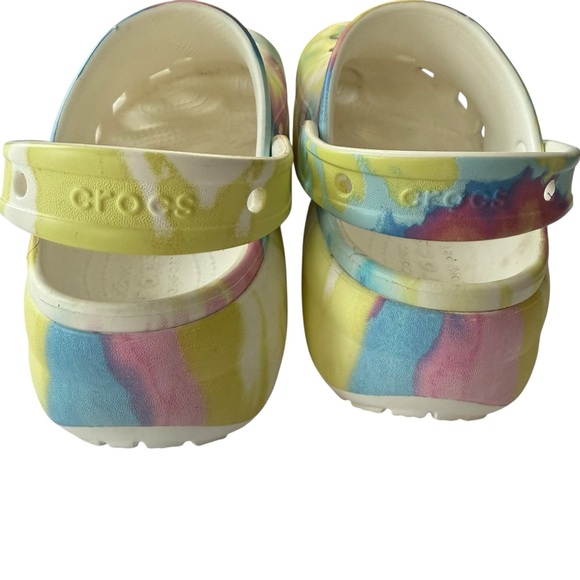 CROCS Tie Dye Platform Clog - Picture 4 of 5
